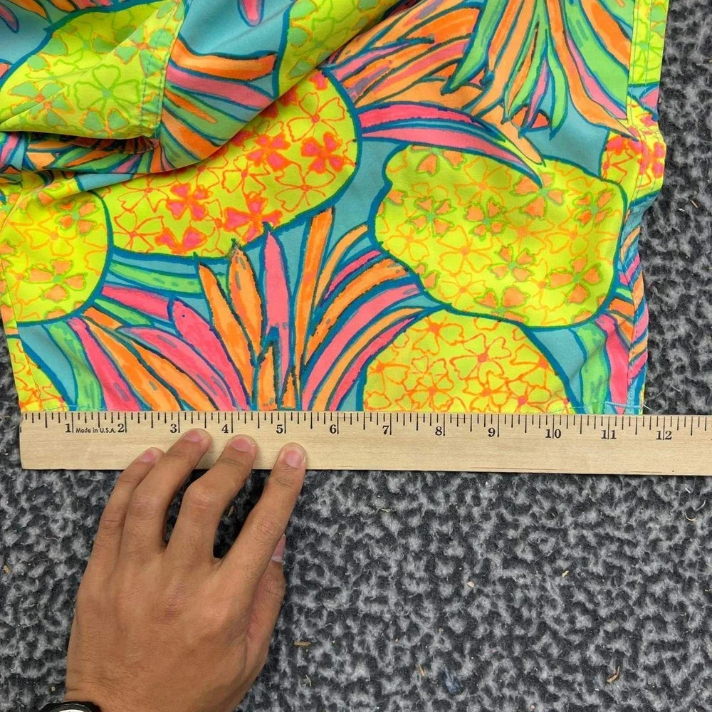 Chubbies Swim Trunks Shorts Men Medium Pineapple Neon Floral M